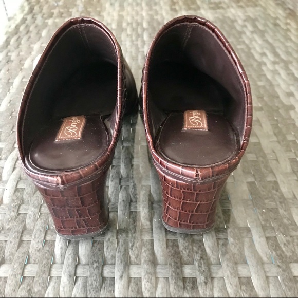 Shoes - Picture 3 of 5